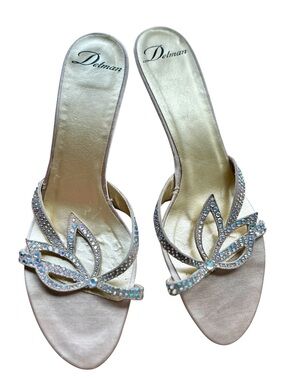 Vintage Delman Ivory Crystal-Embellished Satin Kitten Heels 7.5M